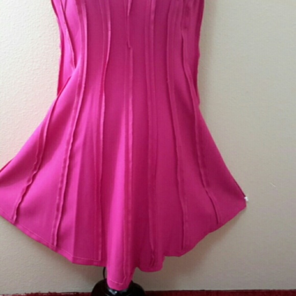 An elegant dress for party - Picture 6 of 6